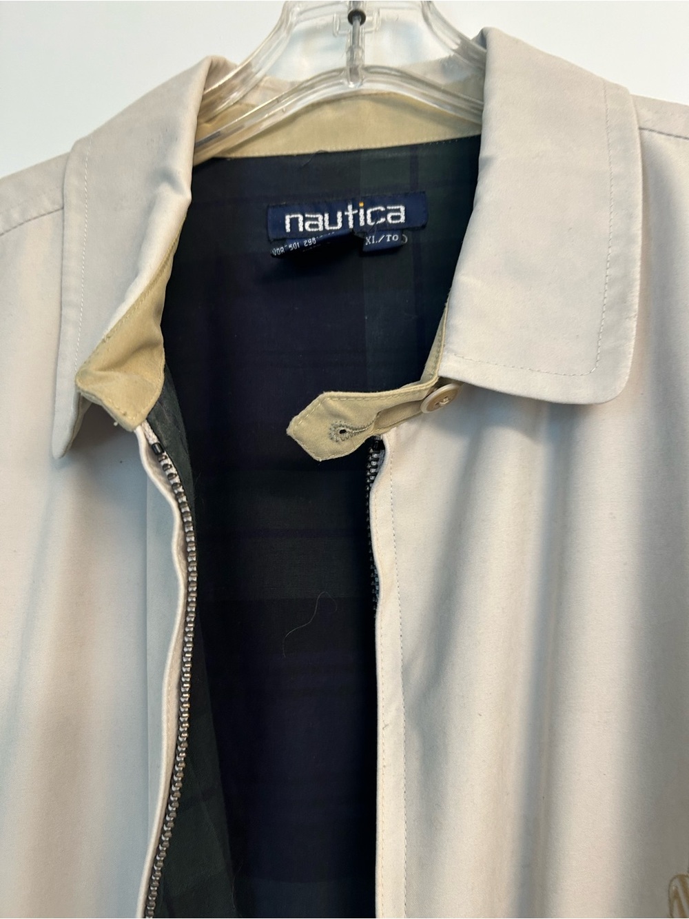 Nautica Men's Beige jacket with Navy Interior